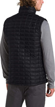 
                        
                          Muat gambar ke penampil Galeri, The North Face Men’s ThermoBall Eco Insulated Vest
                        
                      
