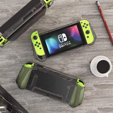 
                        
                          將圖片載入圖庫檢視器 Mumba Dockable Case Compatible for Nintendo Switch, [Blade Series] TPU Grip Protective Cover Case with Ergonomic Design and Comfort Grip (Clear) - JOY2ESpree
                        
                      