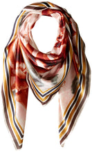 
                        
                          गैलरी व्यूवर में इमेज लोड करें, Vince Camuto womens Dreamtime Flowers Square
                        
                      