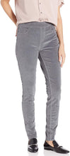 
                        
                          गैलरी व्यूवर में इमेज लोड करें, Jag Jeans Women's Maya Skinny Pull on Corduroy Jean
                        
                      