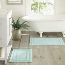 
                        
                          गैलरी व्यूवर में इमेज लोड करें, Tommy Bahama Isla Bath Rug Set, 17x24, Turquoise
                        
                      