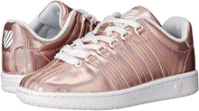 
                        
                          將圖片載入圖庫檢視器 K-Swiss Kids' Classic VN Sneaker
                        
                      
