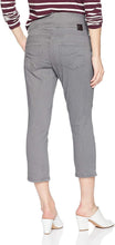
                        
                          Load image into Gallery viewer, Jag Jeans Women's Petite Peri Straight Pull on Crop
                        
                      