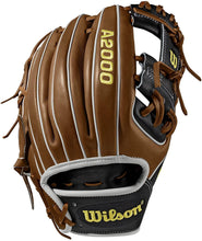 
                        
                          गैलरी व्यूवर में इमेज लोड करें, Wilson A2000 Baseball Glove Series - JOY2ESpree
                        
                      