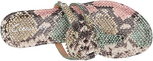 
                        
                          Load image into Gallery viewer, Circus by Sam Edelman Women's Canyon Flat Sandal
                        
                      