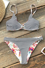 
                        
                          画像をギャラリービューアに読み込む, CUPSHE Women's Reversible Lace Up Bikini Sets Floral and Striped
                        
                      