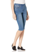 
                        
                          Load image into Gallery viewer, Jag Jeans Women's Petite Bryn Pedal Pusher Jean
                        
                      
