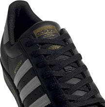 
                        
                          將圖片載入圖庫檢視器 adidas Originals Men's Superstar Shoes - JOY2ESpree
                        
                      