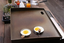 
                        
                          गैलरी व्यूवर में इमेज लोड करें, Cuisinart Griddle Food Mover, CSGS-001, Stainless Steel - JOY2ESpree
                        
                      