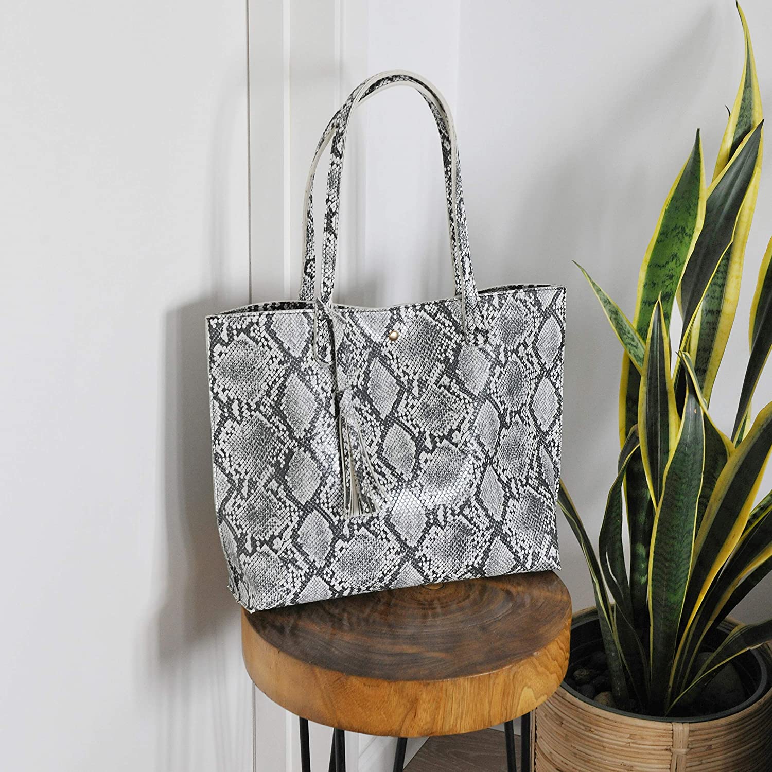 Minimalist Clean Cut Pebbled Faux Leather Tote Womens Shoulder Handbag