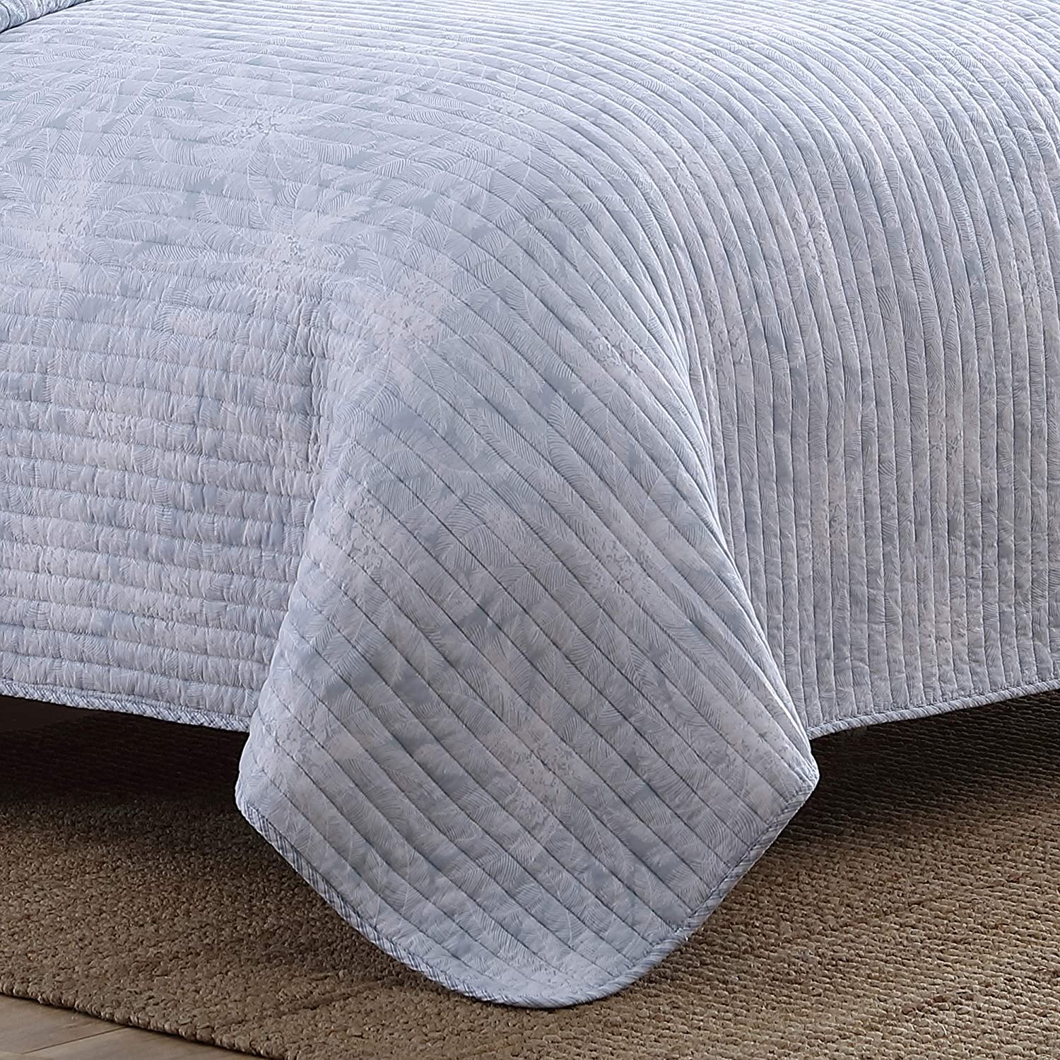 Tommy Bahama | Makena Collection | Quilt Set - 100% Cotton, Ultra-Soft & Breathable, Reversible Bedding with Matching Shams, Full/Queen, Blue