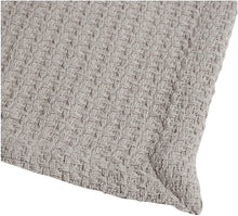 
                        
                          將圖片載入圖庫檢視器 Tommy Bahama Bahama Coast Gray Cotton Blanket Pelicans
                        
                      