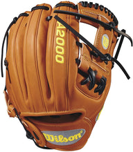 
                        
                          將圖片載入圖庫檢視器 Wilson A2000 Baseball Glove Series - JOY2ESpree
                        
                      