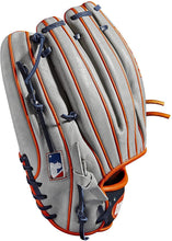 
                        
                          गैलरी व्यूवर में इमेज लोड करें, Wilson A2000 Baseball Glove Series - JOY2ESpree
                        
                      
