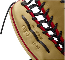
                        
                          गैलरी व्यूवर में इमेज लोड करें, Wilson A2000 Baseball Glove Series - JOY2ESpree
                        
                      