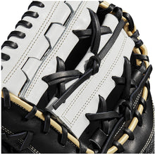 
                        
                          將圖片載入圖庫檢視器 Wilson A2000 Fastpitch Glove Series - JOY2ESpree
                        
                      