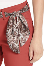 
                        
                          Cargar imagen en el visor de la galería, Jag Jeans Women's Carter Girlfriend Jean with Satin Belt
                        
                      