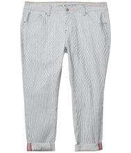 
                        
                          將圖片載入圖庫檢視器 Jag Jeans Plus Size Plus Size Carter Girlfriend Jeans in Railroad Stripe
                        
                      