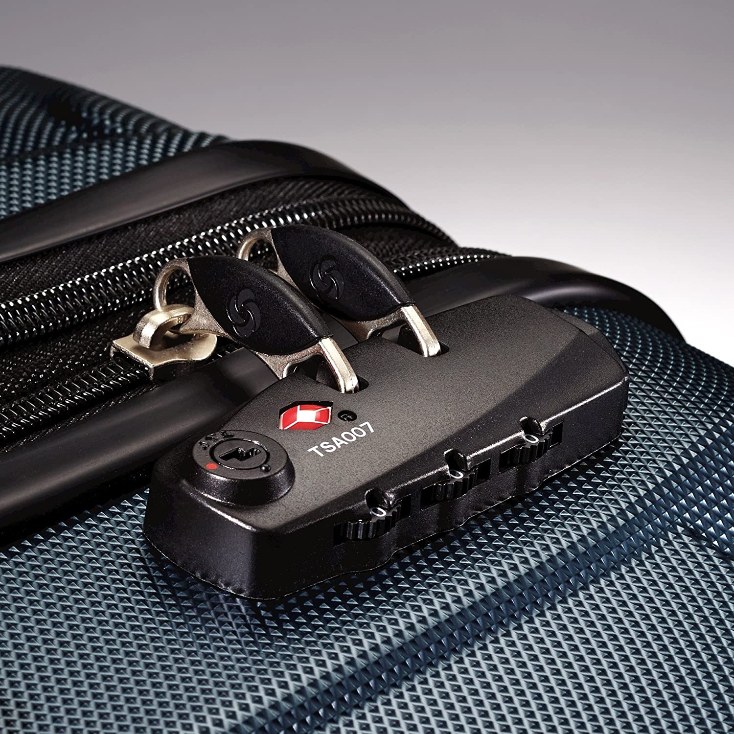 Samsonite Omni PC Hardside Expandable Luggage with Spinner Wheels, Black, Carry-On 20-Inch