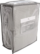 
                        
                          將圖片載入圖庫檢視器 Tommy Bahama Bahama Coast Gray Cotton Blanket Pelicans
                        
                      
