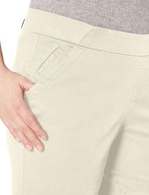 
                        
                          將圖片載入圖庫檢視器 Jag Jeans Women's Plus Size Gracie Pull on 8" Short
                        
                      