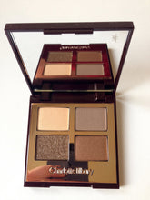 
                        
                          將圖片載入圖庫檢視器 Charlotte Tilbury Luxury Palette Color-coded Eyeshadow Palette # the Golden Goddess
                        
                      