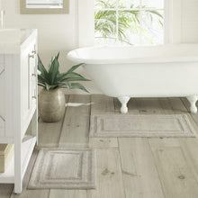 
                        
                          Cargar imagen en el visor de la galería, Tommy Bahama Isla Bath Rug Set, 17x24, Grey
                        
                      
