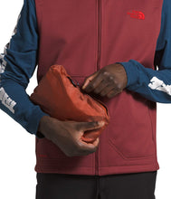 
                        
                          Load image into Gallery viewer, The North Face Men’s Venture 2 Waterproof Hooded Rain Jacket
                        
                      