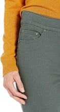 
                        
                          画像をギャラリービューアに読み込む, Jag Jeans Women's Maya Skinny Pull on Jean
                        
                      