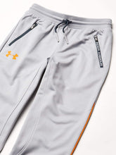
                        
                          Load image into Gallery viewer, Under Armour Boys' Pennant Tapered Pants
                        
                      
