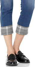 
                        
                          Cargar imagen en el visor de la galería, Jag Jeans Women's Petite Carter Girlfriend Jean W/Plaid Cuff
                        
                      