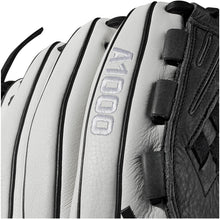 
                        
                          Cargar imagen en el visor de la galería, Wilson A1000 Fastpitch Glove Series - JOY2ESpree
                        
                      