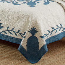 
                        
                          Cargar imagen en el visor de la galería, Tommy Bahama Aloha Pineapple Cotton Blue Standard Sham
                        
                      
