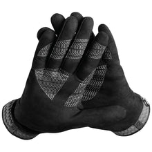 
                        
                          Cargar imagen en el visor de la galería, TaylorMade Rain Control Golf Gloves (Pair) - JOY2ESpree
                        
                      
