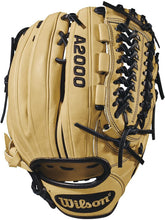 
                        
                          गैलरी व्यूवर में इमेज लोड करें, Wilson A2000 Baseball Glove Series - JOY2ESpree
                        
                      