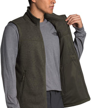 
                        
                          Cargar imagen en el visor de la galería, The North Face Men's Gordon Lyons Vest
                        
                      