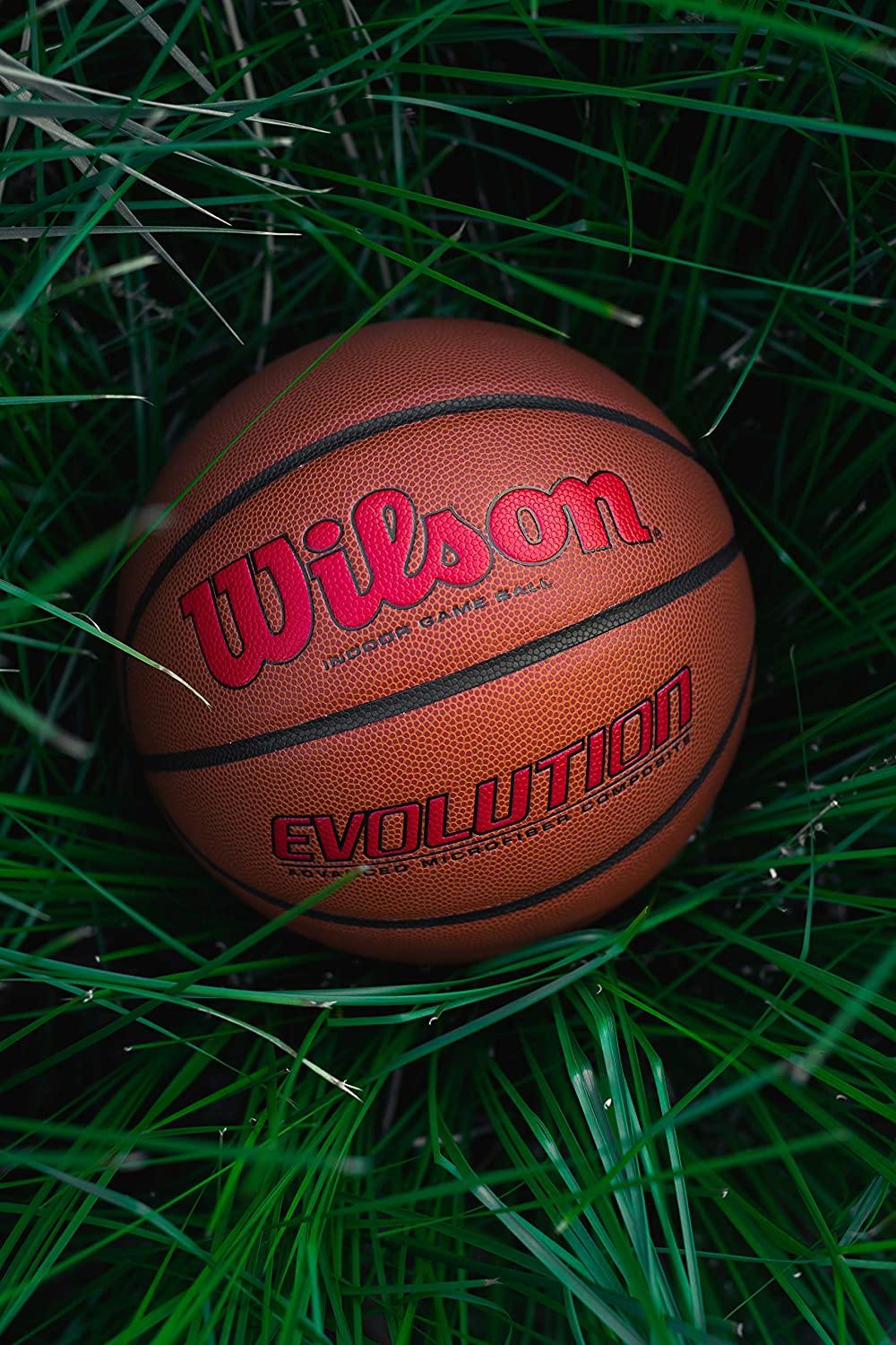 Wilson Evolution Game Basketball - JOY2ESpree