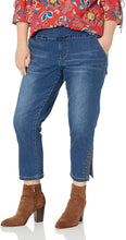 
                        
                          將圖片載入圖庫檢視器 Jag Jeans Women's Plus Size Naomi Pull on Crop with Studs
                        
                      