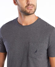 
                        
                          画像をギャラリービューアに読み込む, Nautica Men's Solid Crew Neck Short-Sleeve Pocket T-Shirt - JOY2ESpree
                        
                      
