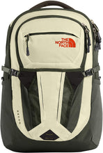 
                        
                          Cargar imagen en el visor de la galería, The North Face Women's Recon Backpack, TNF Black Heather/Silver Reflective, One Size
                        
                      