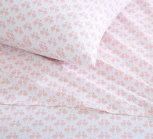 
                        
                          Muat gambar ke penampil Galeri, Tommy Bahama | Flamingle Collection | Bed Sheet Set - Crisp &amp; Cool 100% Washed Cotton Lightweight Bedding, Queen, Pink
                        
                      