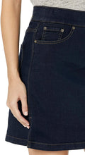 
                        
                          Cargar imagen en el visor de la galería, Jag Jeans Women's On The Go Skort
                        
                      
