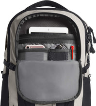 
                        
                          Cargar imagen en el visor de la galería, The North Face Women's Recon Backpack, TNF Black Heather/Silver Reflective, One Size
                        
                      