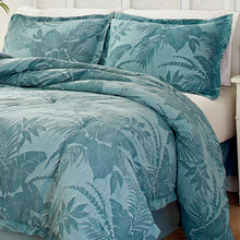 
                        
                          Cargar imagen en el visor de la galería, Tommy Bahama Blue Abalone Comforter Set, California King
                        
                      