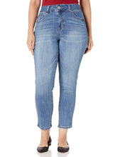 
                        
                          Load image into Gallery viewer, Jag Jeans Women's Plus Size Reese Vintage Straight Jean
                        
                      