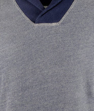 
                        
                          將圖片載入圖庫檢視器 Tommy Bahama Agave Azul Shawl Sweater
                        
                      