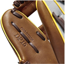 
                        
                          गैलरी व्यूवर में इमेज लोड करें, Wilson A2000 Baseball Glove Series - JOY2ESpree
                        
                      