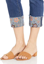 
                        
                          画像をギャラリービューアに読み込む, Jag Jeans Women's Carter Girlfriend Jean with Embroidered Cuff
                        
                      