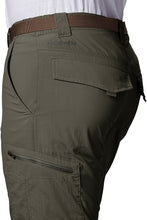 
                        
                          Cargar imagen en el visor de la galería, Columbia Men's Silver Ridge Convertible Pants
                        
                      