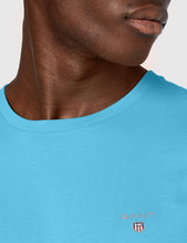 
                        
                          गैलरी व्यूवर में इमेज लोड करें, GANT Men's Cotton Short-Sleeve T-Shirt - JOY2ESpree
                        
                      